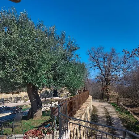 Le Faeta Alloggio per agriturismo *