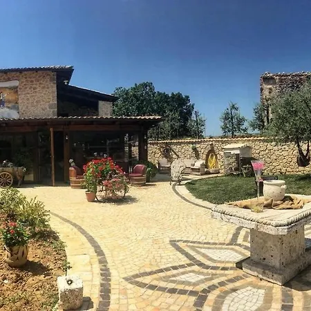 Le Faeta Alloggio per agriturismo